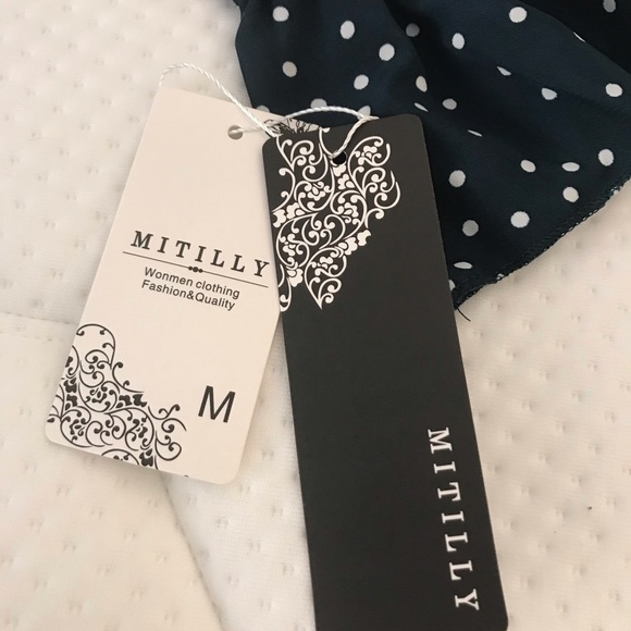 MITILLY Women’s green boho dress, brand new! - Picture 7 of 8